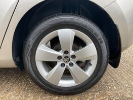 Skoda Fabia SE TSI DSG 13