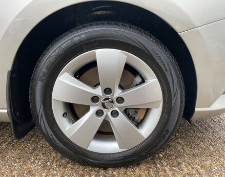 Skoda Fabia SE TSI DSG 15