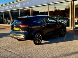 Nissan Qashqai DIG-T TEKNA DCT MHEV 8