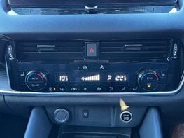 Nissan Qashqai DIG-T TEKNA DCT MHEV 43