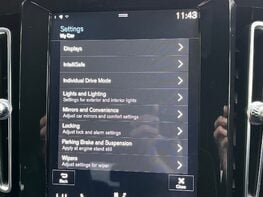 Volvo XC40 T4 R-DESIGN PRO 28