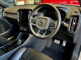 Volvo XC40 T4 R-DESIGN PRO 18