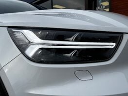 Volvo XC40 T4 R-DESIGN PRO 69