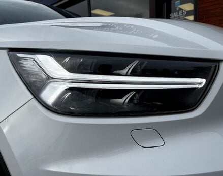 Volvo XC40 T4 R-DESIGN PRO 69