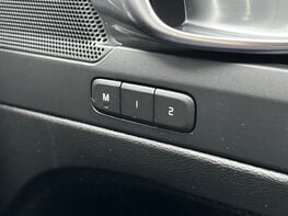 Volvo XC40 T4 R-DESIGN PRO 60