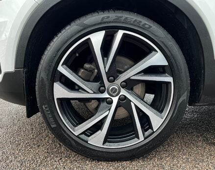 Volvo XC40 T4 R-DESIGN PRO 13