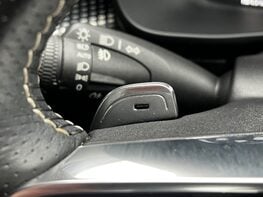 Volvo XC40 T4 R-DESIGN PRO 52