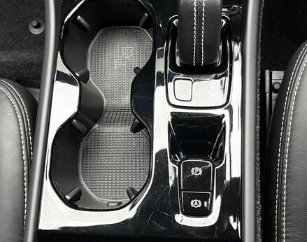 Volvo XC40 T4 R-DESIGN PRO 48