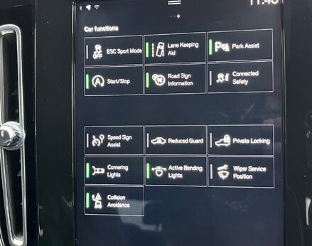 Volvo XC40 T4 R-DESIGN PRO 36