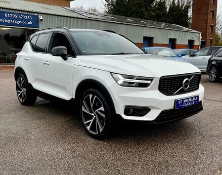 Volvo XC40 T4 R-DESIGN PRO 6