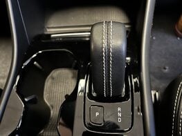 Volvo XC40 T4 R-DESIGN PRO 46