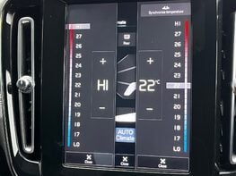 Volvo XC40 T4 R-DESIGN PRO 41