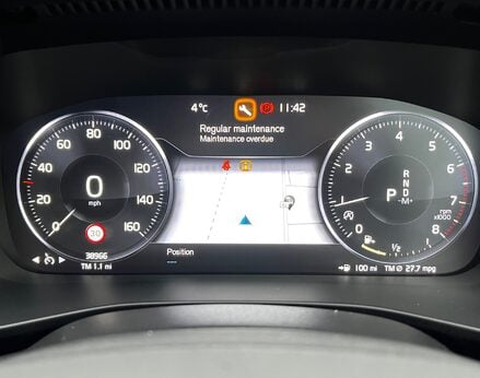 Volvo XC40 T4 R-DESIGN PRO 22