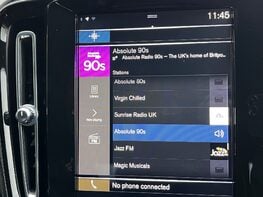 Volvo XC40 T4 R-DESIGN PRO 32