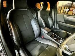 Volvo XC40 T4 R-DESIGN PRO 58