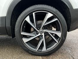 Volvo XC40 T4 R-DESIGN PRO 14