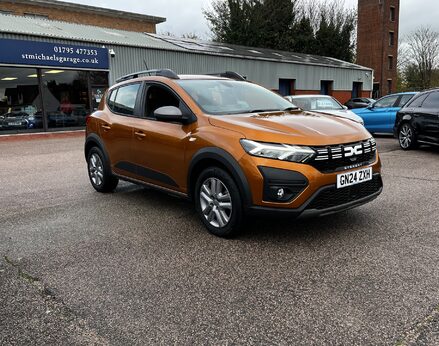 Dacia Sandero Stepway EXPRESSION TCE 4