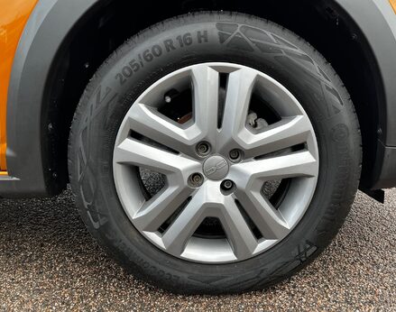 Dacia Sandero Stepway EXPRESSION TCE 16