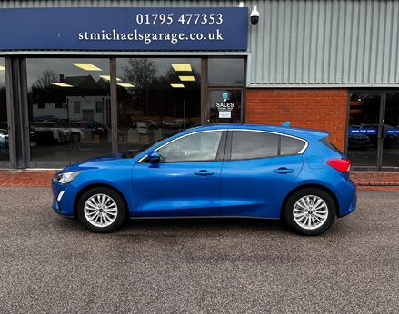 Ford Focus TITANIUM 11