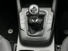 Ford Focus TITANIUM 52