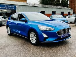 Ford Focus TITANIUM 4