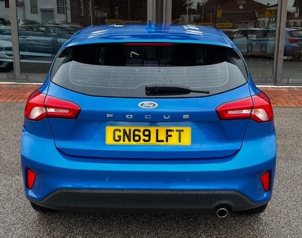 Ford Focus TITANIUM 6