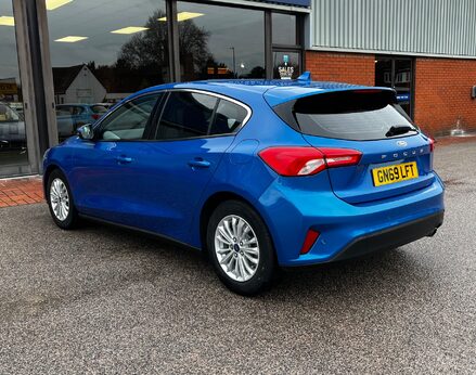 Ford Focus TITANIUM 9