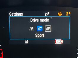 Ford Focus TITANIUM 32