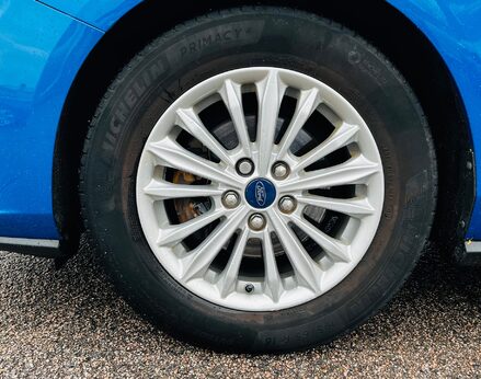 Ford Focus TITANIUM 13