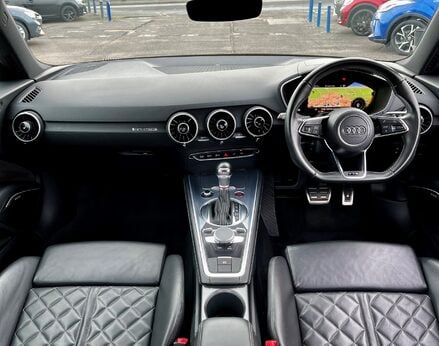 Audi TT TTS TFSI QUATTRO 2