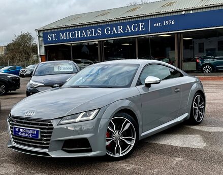 Audi TT TTS TFSI QUATTRO 1