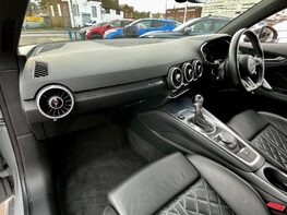 Audi TT TTS TFSI QUATTRO 17