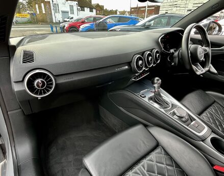 Audi TT TTS TFSI QUATTRO 17