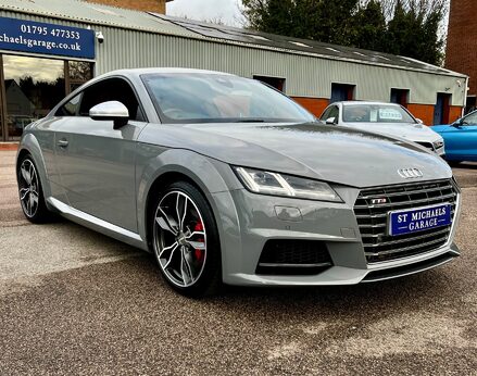 Audi TT TTS TFSI QUATTRO 4