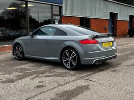 Audi TT TTS TFSI QUATTRO 9