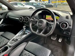 Audi TT TTS TFSI QUATTRO 18