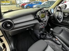 Mini Convertible COOPER 21