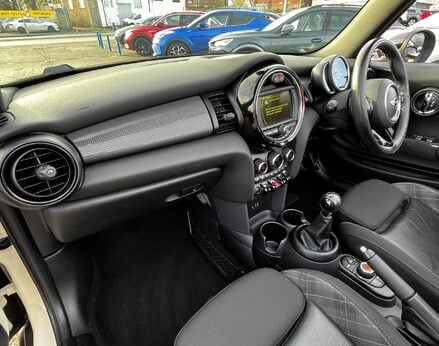 Mini Convertible COOPER 21