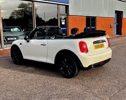 Mini Convertible COOPER 10