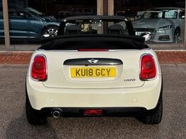 Mini Convertible COOPER 6