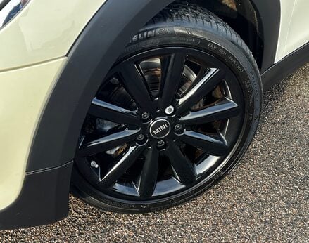 Mini Convertible COOPER 3