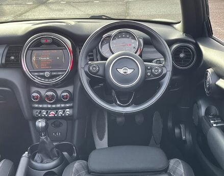 Mini Convertible COOPER 23