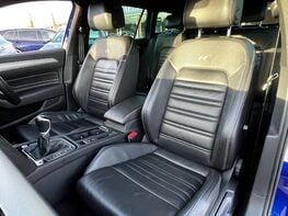 Volkswagen Passat R-LINE TSI EVO 24