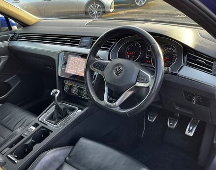 Volkswagen Passat R-LINE TSI EVO 21