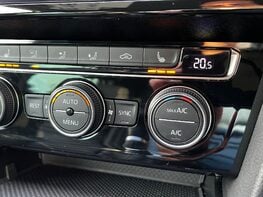 Volkswagen Passat R-LINE TSI EVO 75