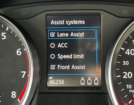 Volkswagen Passat R-LINE TSI EVO 32