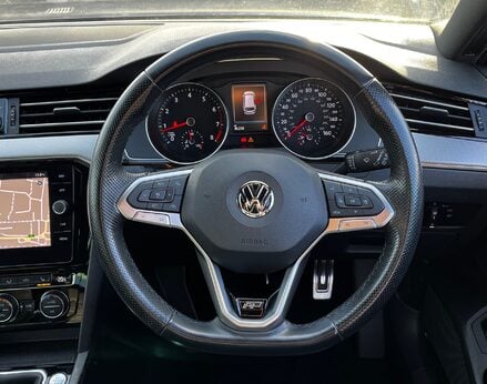 Volkswagen Passat R-LINE TSI EVO 19