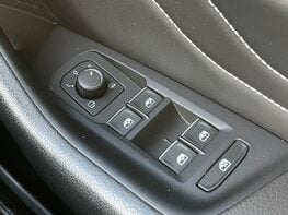 Volkswagen Passat R-LINE TSI EVO 90