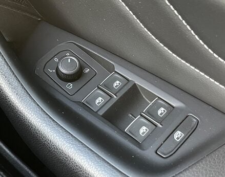 Volkswagen Passat R-LINE TSI EVO 90