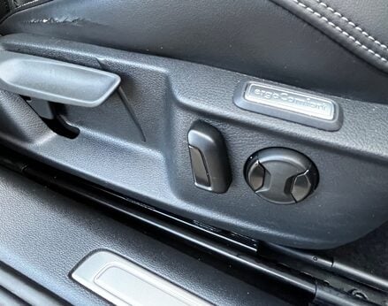 Volkswagen Passat R-LINE TSI EVO 20